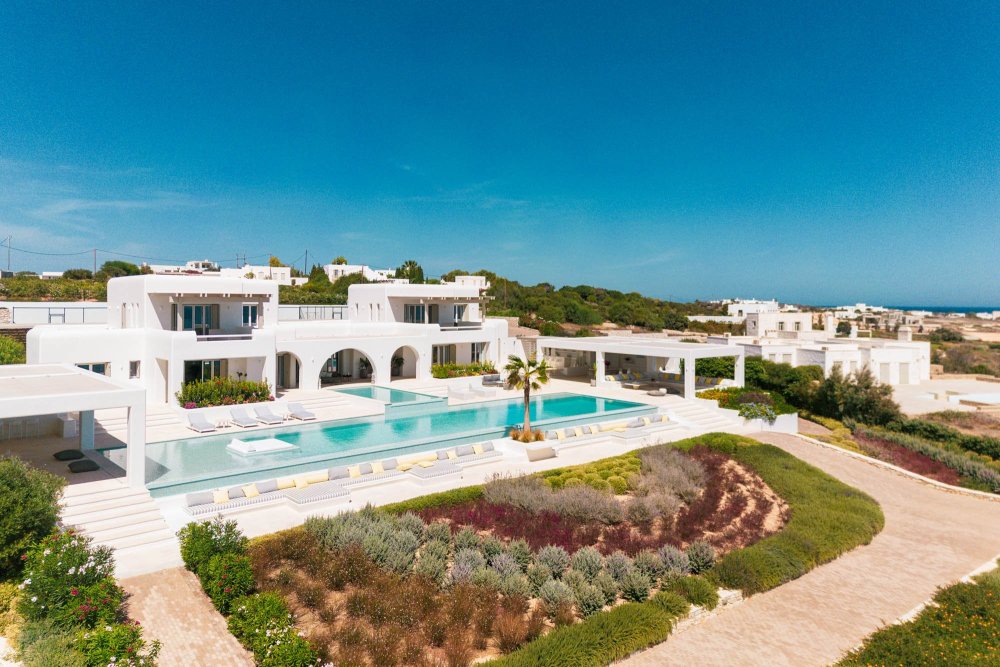 Infinite Estate